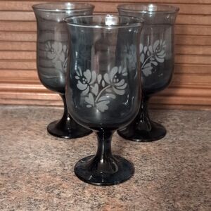 Vintage Pfaltzgraff Yorktowne Blue Wine Water Goblets Set of 3
